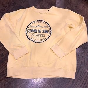 COMFY COLORADO SPRINGS CREWNECK